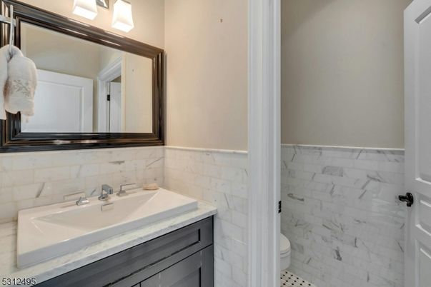 Bathroom, Interior, Marble, Marble Walls