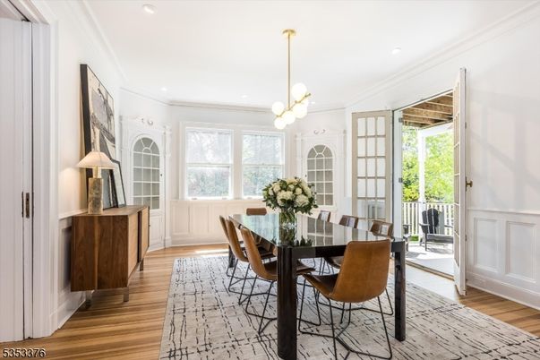 Dining room, Interior, Pendant Lights, Recessed Lighting, Wood Texture Flooring