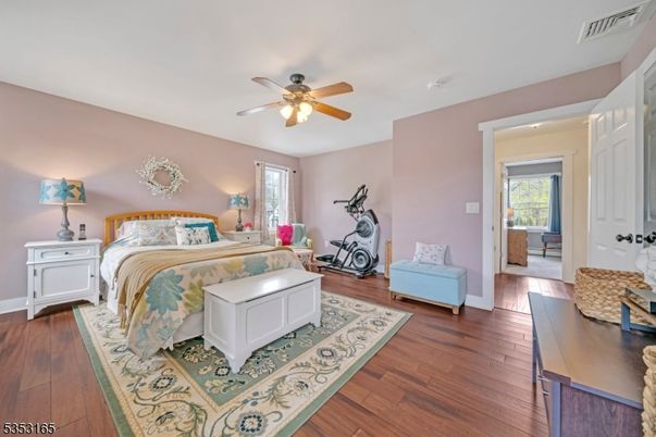Bedroom, Fitness Equipment, Interior, Wood Texture Flooring
