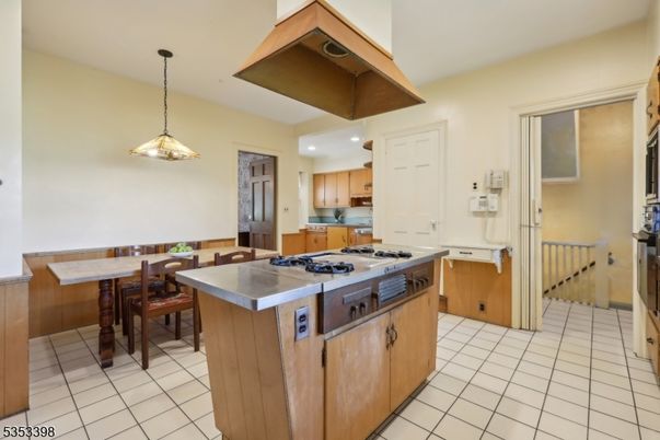 Dining room, Interior, Kitchen, Pendant Lights, Recessed Lighting