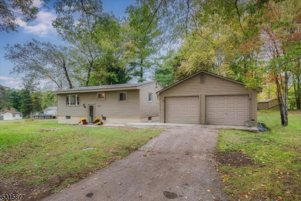 Backyard, Detached Garage, Exterior