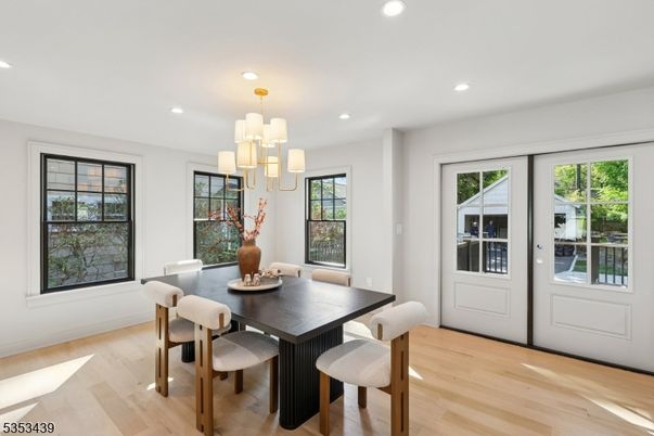 Chandelier, Dining room, Interior, Recessed Lighting, Wood Texture Flooring