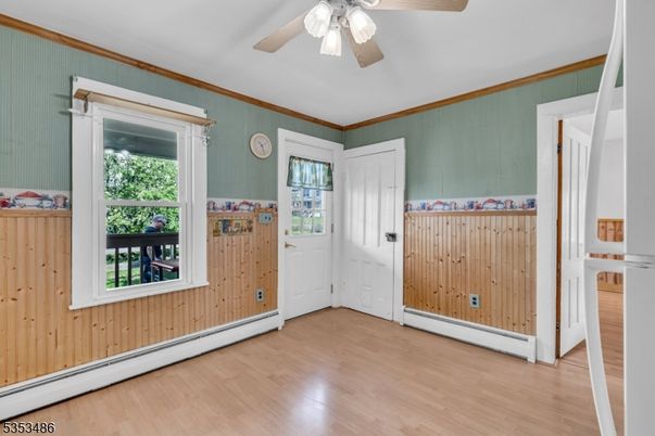 Empty room, Interior, Wood Texture Flooring, Wooden Walls