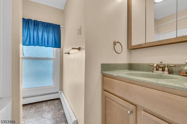 Bathroom, Interior, Tile Countertops