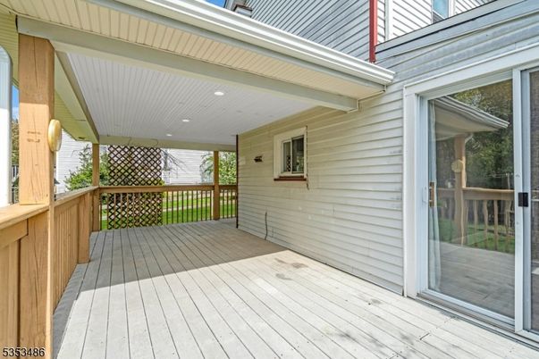 Exterior, Wood Texture Flooring