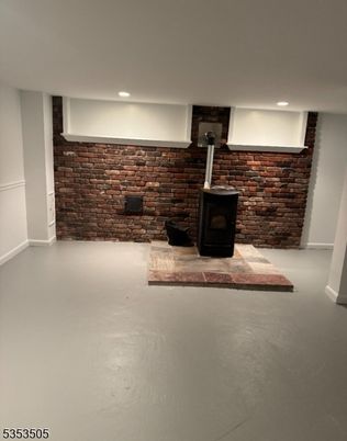 Empty room, Interior, Recessed Lighting, Stone Walls