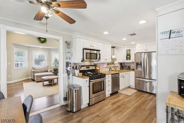 Interior, Kitchen, Living room, Recessed Lighting, Stainless Steel Appliances, Wood Texture Flooring