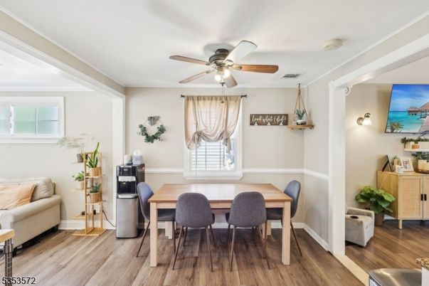 Dining room, Interior, Wood Texture Flooring