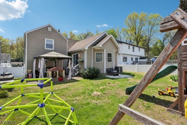 Backyard, Exterior, Playground