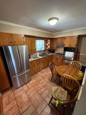 Dining room, Interior, Kitchen, Stainless Steel Appliances