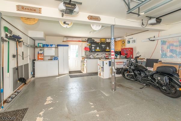 Garage, Interior