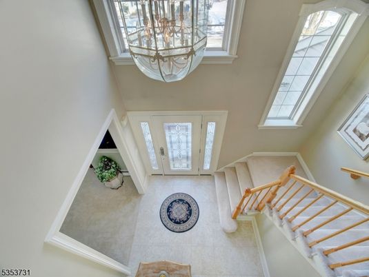 Chandelier, Interior