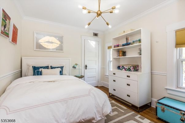 Bedroom, Interior, Pendant Lights, Wood Texture Flooring
