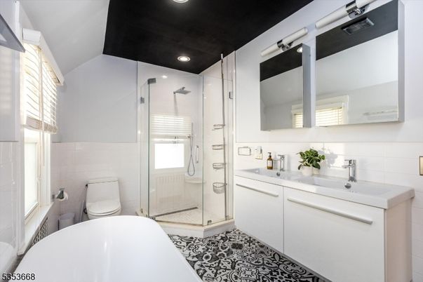 Bathroom, Dual Sink Vanities, Free Standing Baths, Glass Shower, Interior, Recessed Lighting
