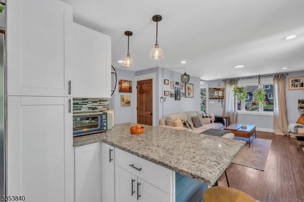 Interior, Living room, Pendant Lights, Recessed Lighting, Wood Texture Flooring