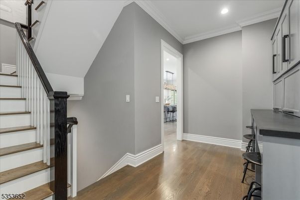 Interior, Pendant Lights, Recessed Lighting, Wood Texture Flooring