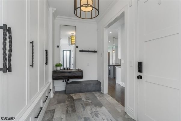 Interior, Pendant Lights, Recessed Lighting, Wood Texture Flooring