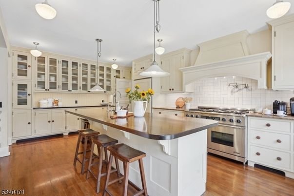 Interior, Kitchen, Pendant Lights, Stainless Steel Appliances, Wood Texture Flooring