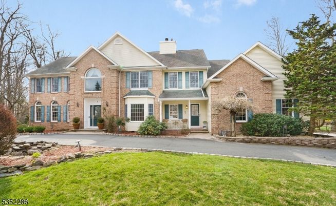 Exterior, Facade, Brick Facade, Brick Traditional