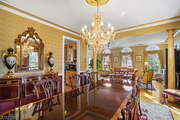 Chandelier, Dining room, Interior, Living room, Wood Texture Flooring