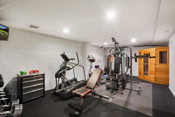 Fitness Equipment, Interior, Recessed Lighting