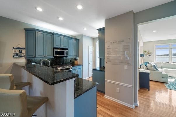 Interior, Kitchen, Living room, Recessed Lighting, Wood Texture Flooring