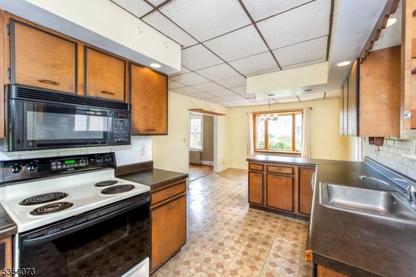 Interior, Kitchen, Pendant Lights