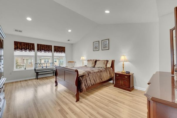 Bedroom, Interior, Recessed Lighting, Wood Texture Flooring