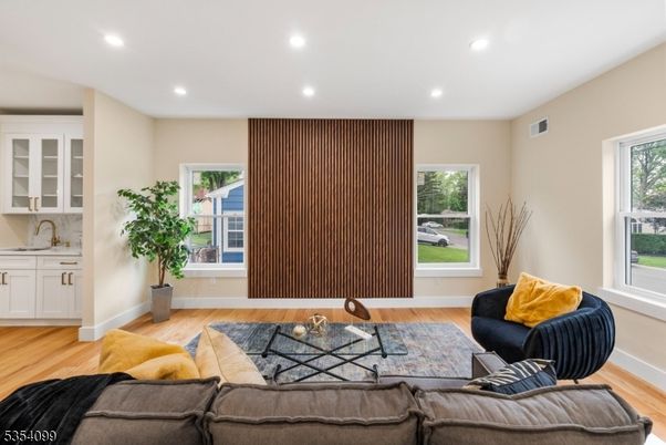 Interior, Living room, Recessed Lighting, Wood Texture Flooring