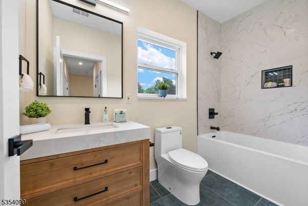 Bathroom, Interior, Marble Walls, Recessed Lighting