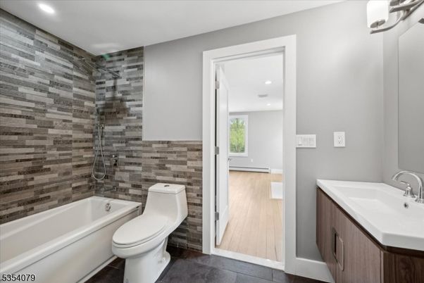Bathroom, Interior, Recessed Lighting, Wood Texture Flooring