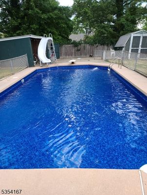 Exterior, Playground, Pool