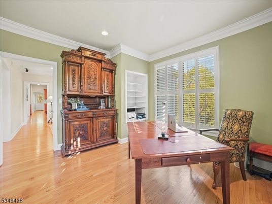 Home Office, Interior, Recessed Lighting, Wood Texture Flooring