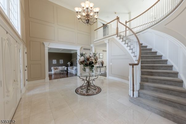 Chandelier, Interior