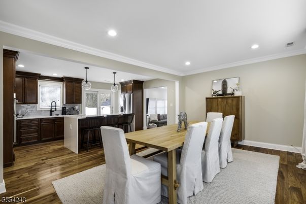 Dining room, Interior, Kitchen, Pendant Lights, Recessed Lighting, Wood Texture Flooring