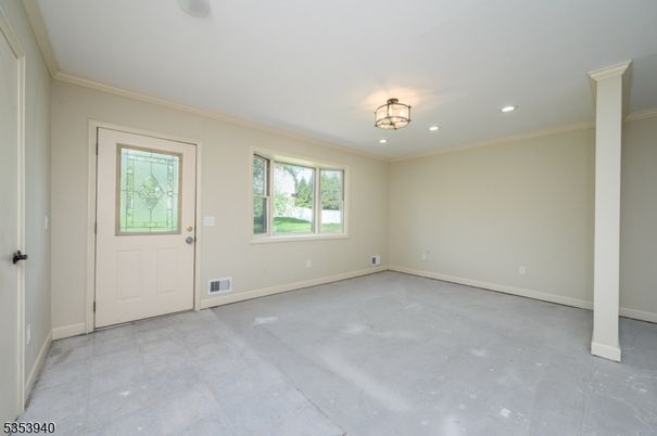 Empty room, Interior, Recessed Lighting