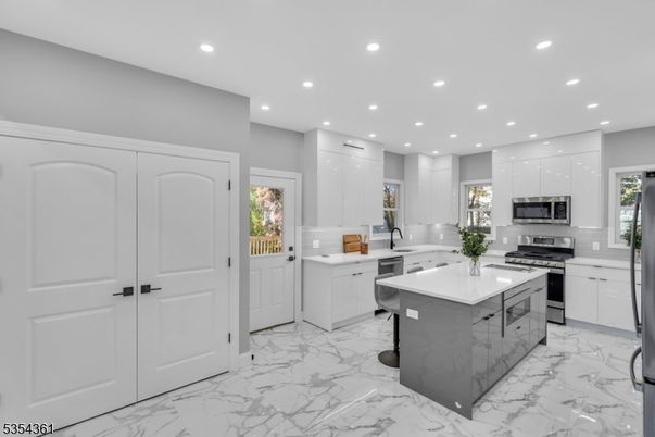 Interior, Kitchen, Marble, Recessed Lighting, Stainless Steel Appliances