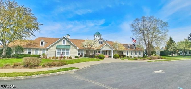 Exterior, Facade, Cape Cod