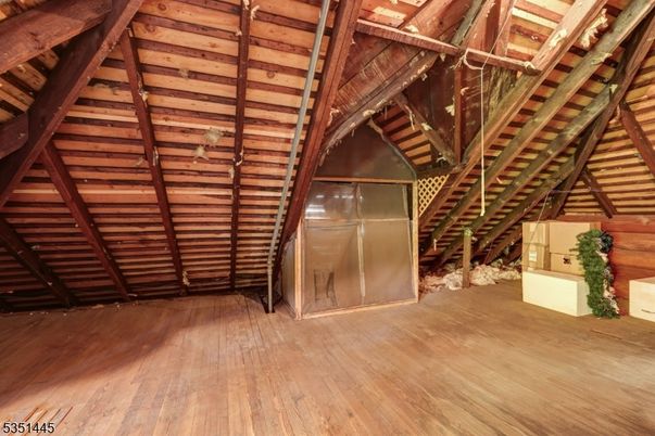 Empty room, Interior, Wooden Beams, Wooden Ceilings, Wood Texture Flooring