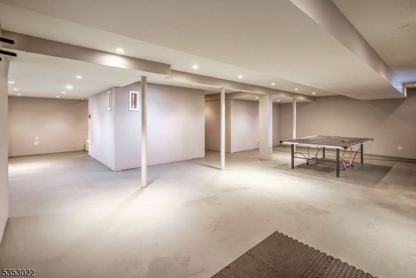 Game Room, Interior, Recessed Lighting