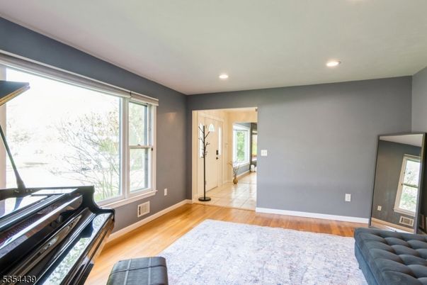 Interior, Piano, Recessed Lighting, Wood Texture Flooring