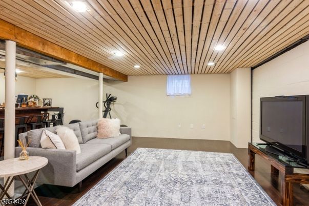 Bedroom, Interior, Living room, Recessed Lighting, Wooden Beams, Wooden Ceilings, Wood Texture Flooring