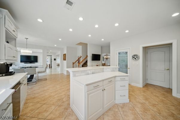 Chandelier, Dining room, Interior, Kitchen, Recessed Lighting