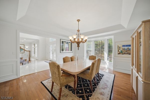 Chandelier, Dining room, Interior, Wood Texture Flooring