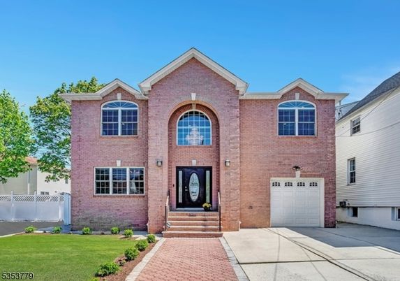 Attached, Exterior, Facade, Brick Facade, Brick Traditional