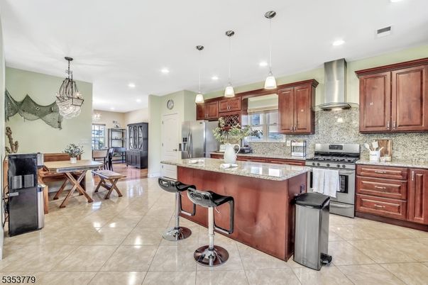 Dining room, Interior, Kitchen, Pendant Lights, Recessed Lighting, Stainless Steel Appliances