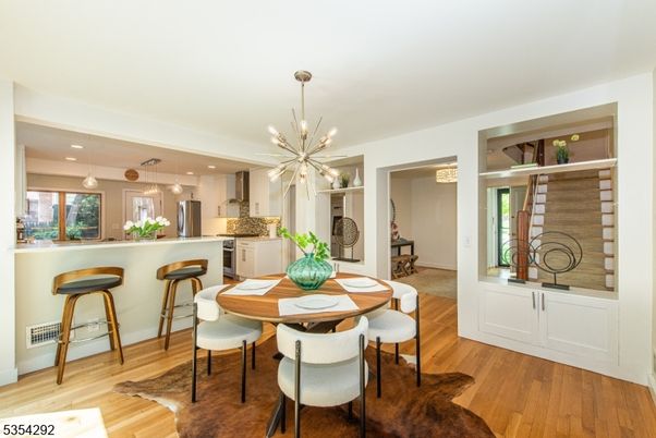 Dining room, Interior, Kitchen, Pendant Lights, Recessed Lighting, Wood Texture Flooring