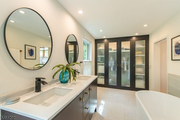 Bathroom, Dual Sink Vanities, Free Standing Baths, Interior, Recessed Lighting