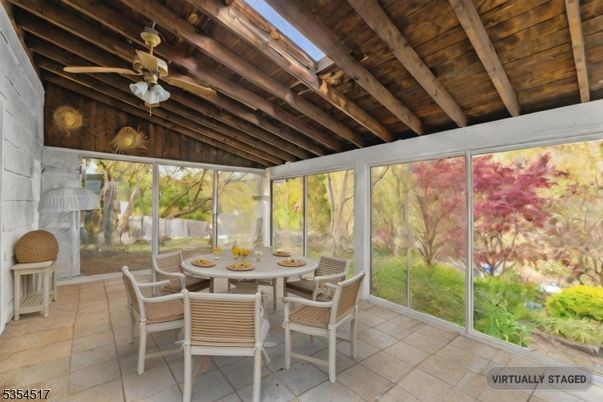 Dining room, Interior, Sun Room, Wooden Beams, Wooden Ceilings