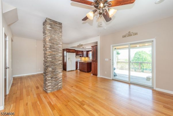 Empty room, Interior, Kitchen, Wood Texture Flooring